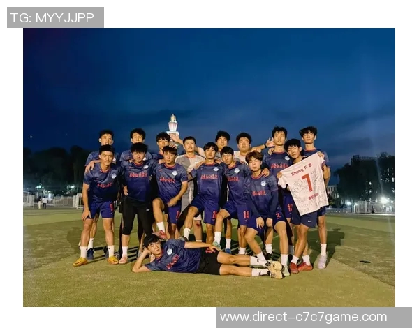 广州恒大足球队员的成长历程与球队辉煌成就的深度剖析 广州恒大足球队员的成长历程与球队辉煌成就的深度剖析